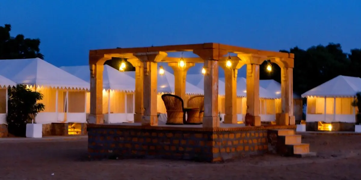 outdoor-seating-area-jaisalmer-desert-camp